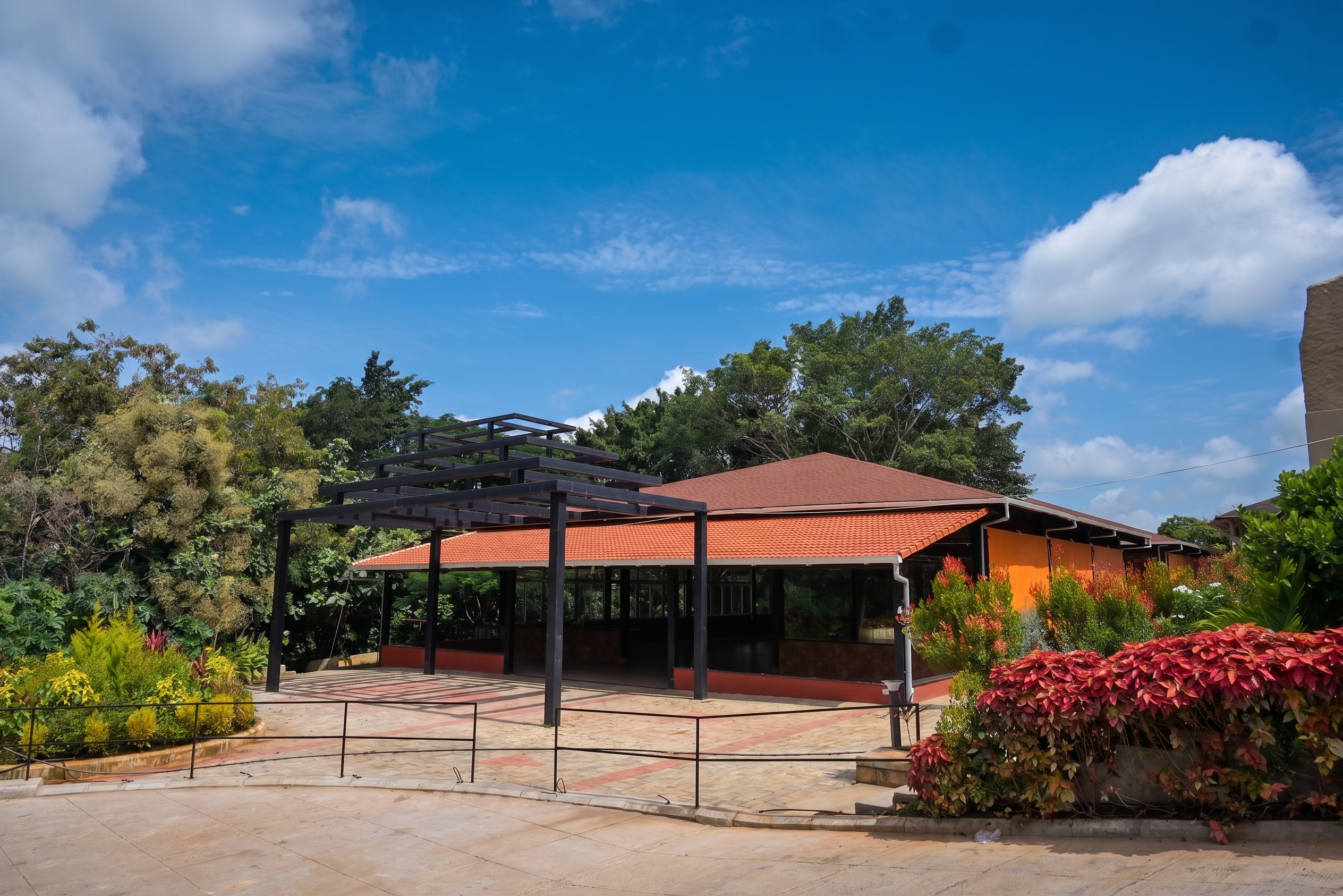 ARC Pyramid — hilltop pavilion and landscaped grounds