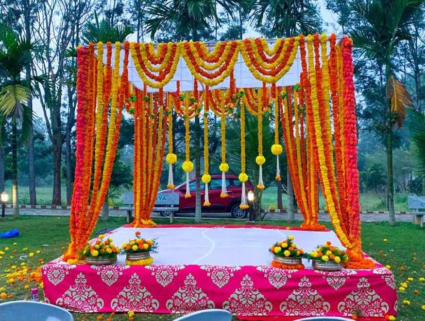 Traditional Outdoor Decoration
